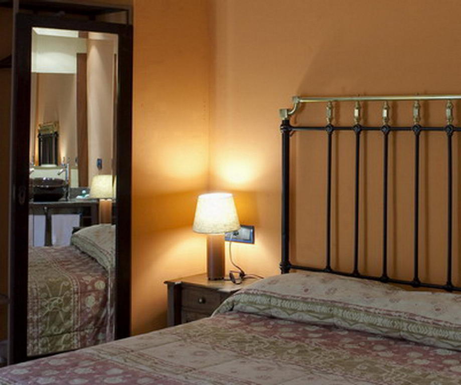 Posada Real La Vieja Chimenea-Spa Herreros Chambre photo